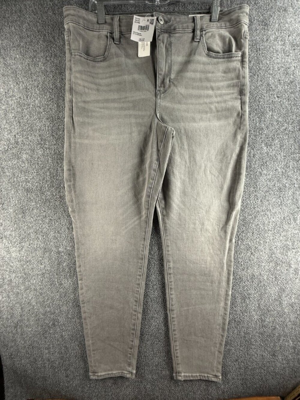 NWT American Eagle Hi Rise Jegging Jeans Women 18 34W Next Level Stretch Gray